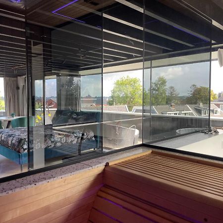 Above And Beyond - Luxe Suite Met Sauna En Stoomdouche Zaandam Bagian luar foto