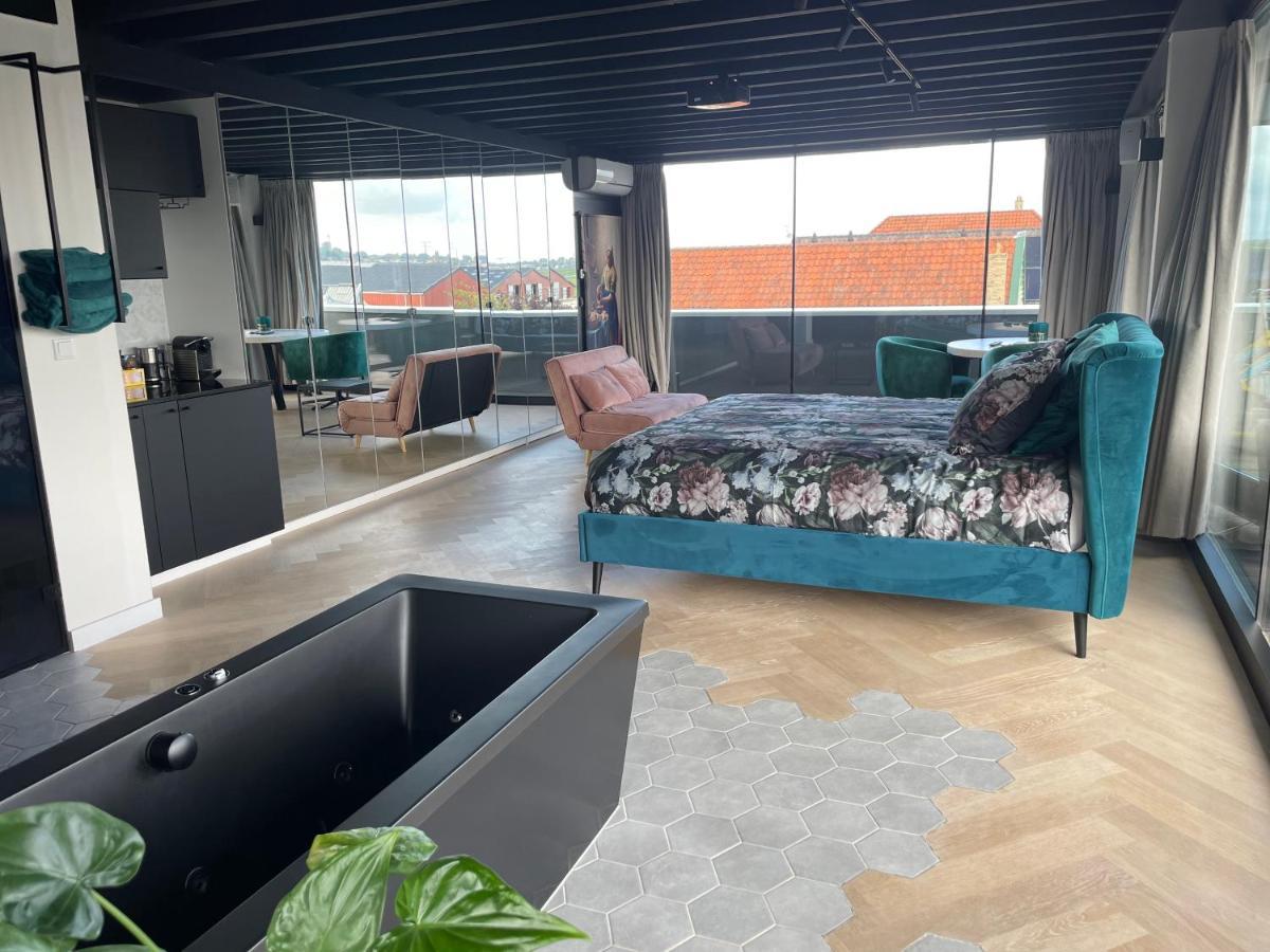 Above And Beyond - Luxe Suite Met Sauna En Stoomdouche Zaandam Bagian luar foto